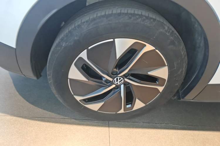 Used Volkswagen ID.4 CROZZ 2024 Pure Edition Limited Edition Right Rear Wheel Hub