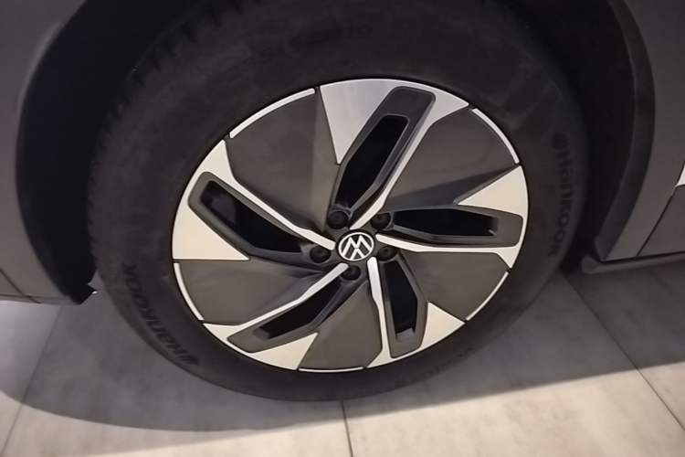 Used Volkswagen ID.4 CROZZ 2024 Pure Edition Limited Edition Right Rear Wheel Hub
