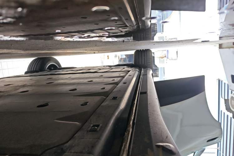 Used Volkswagen ID.4 CROZZ 2024 Pure Edition Limited Edition Right Side Sill