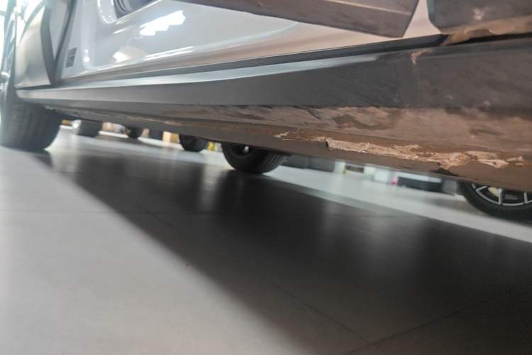 Used Volkswagen ID.4 CROZZ 2024 Pure Edition Limited Edition Right Side Sill