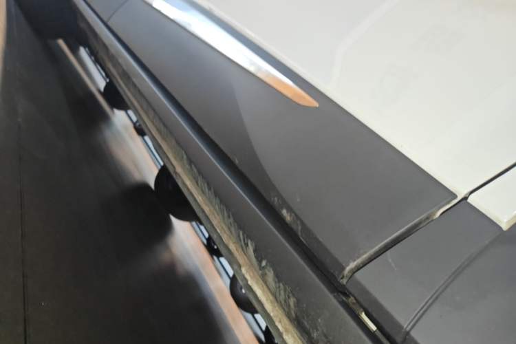 Used Volkswagen ID.4 CROZZ 2024 Pure Edition Limited Edition Right Side Sill