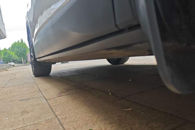 Used Volkswagen ID.4 CROZZ 2024 Pure Edition Limited Edition Right Side Sill