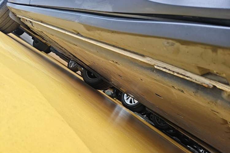 Used Volkswagen ID.4 CROZZ 2024 Pure Edition Limited Edition Right Side Sill
