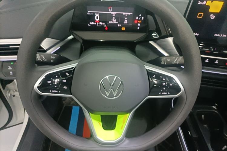 Used Volkswagen ID.4 CROZZ 2024 Pure Edition Limited Edition Steering Wheel