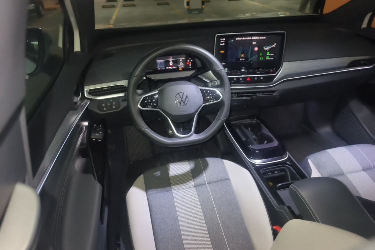 Used Volkswagen ID.4 CROZZ 2024 Pure Edition Limited Edition Steering Wheel