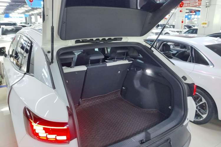 Used Volkswagen ID.4 CROZZ 2024 Pure Edition Limited Edition Trunk