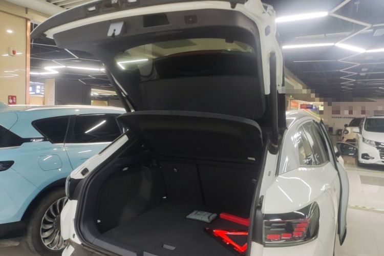 Used Volkswagen ID.4 CROZZ 2024 PRIME Trunk