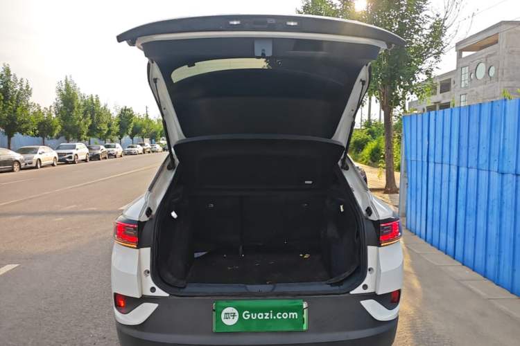 Used Volkswagen ID.4 CROZZ 2024 Pure Edition Limited Edition Trunk