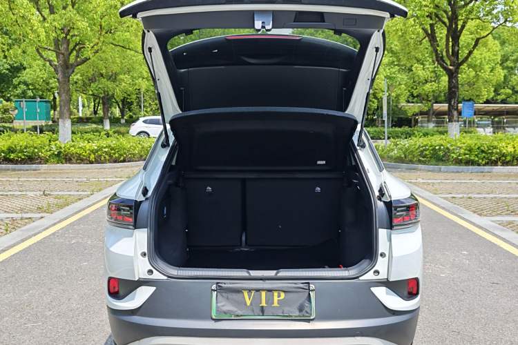 Used Volkswagen ID.4 CROZZ 2024 Pure Edition Limited Edition Trunk