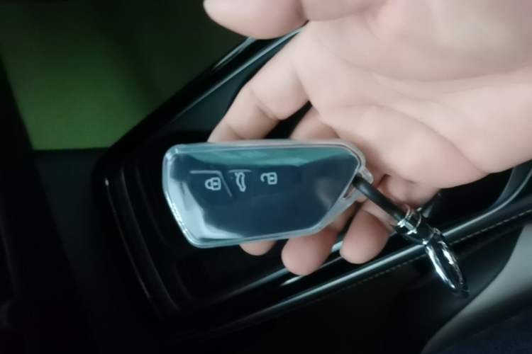 Used Volkswagen ID.4 CROZZ 2024 Pure Edition Limited Edition Vehicle Key