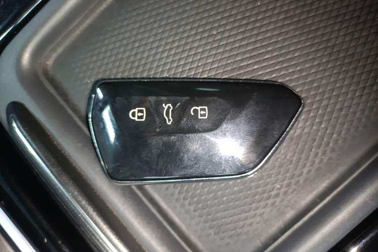 Used Volkswagen ID.4 CROZZ 2024 Pure Edition Limited Edition Vehicle Key