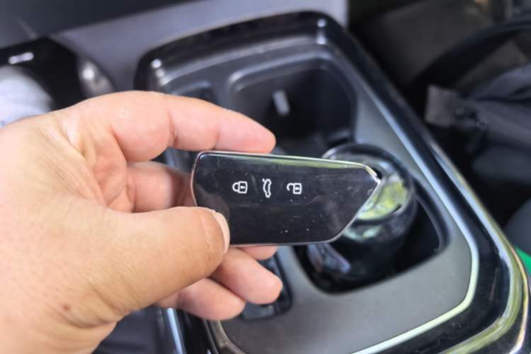 Used Volkswagen ID.4 CROZZ 2024 Pure Edition Limited Edition Vehicle Key
