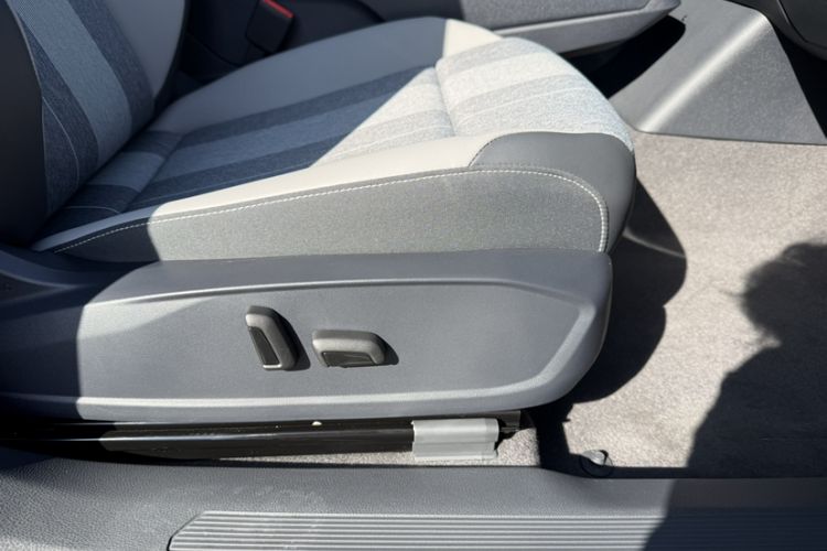Used Volkswagen ID.4 CROZZ 2025 Pure Edition Interior 12