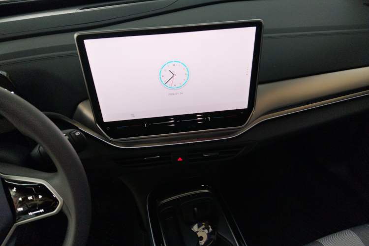 Used Volkswagen ID.4 CROZZ 2025 Pure Edition Audio And AC Panel