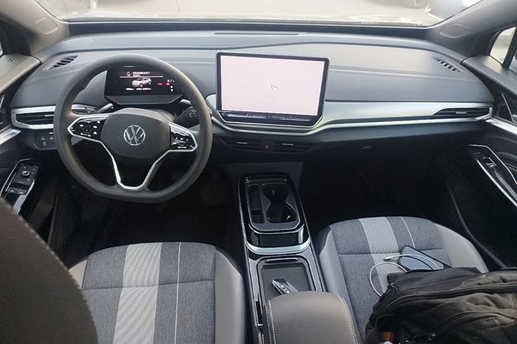 Used Volkswagen ID.4 CROZZ 2025 Pure Edition Center Console