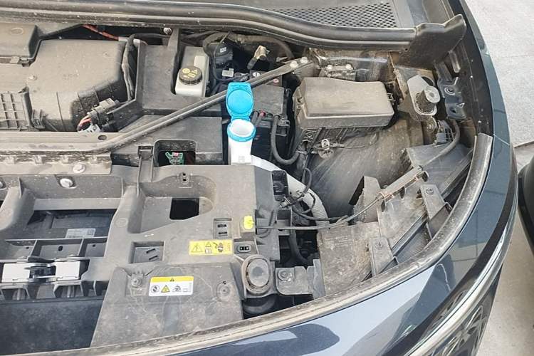 Used Volkswagen ID.4 CROZZ 2025 Pure Edition Engine Bay Left