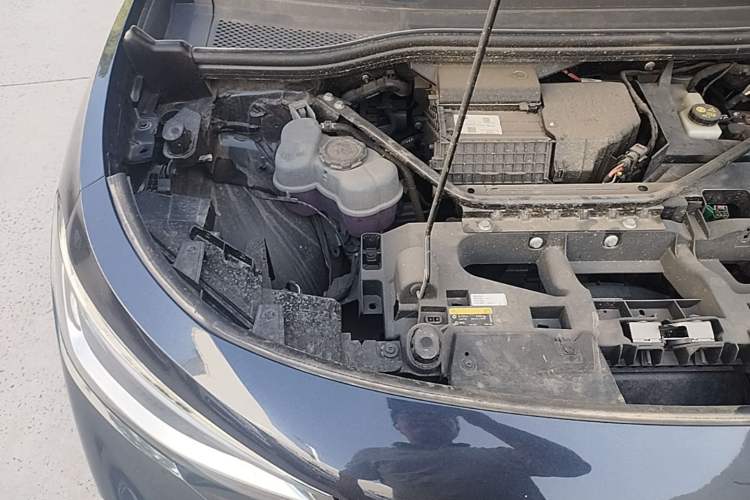 Used Volkswagen ID.4 CROZZ 2025 Pure Edition Engine Bay Right