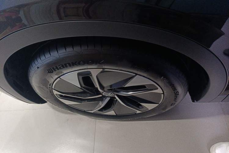 Used Volkswagen ID.4 CROZZ 2025 Pure Edition Exterior 7