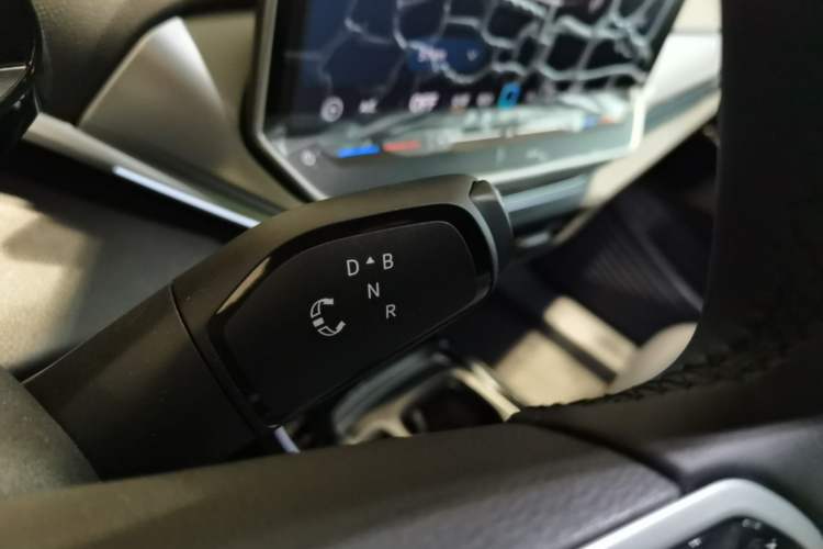 Used Volkswagen ID.4 CROZZ 2025 Pure Edition Gear Lever