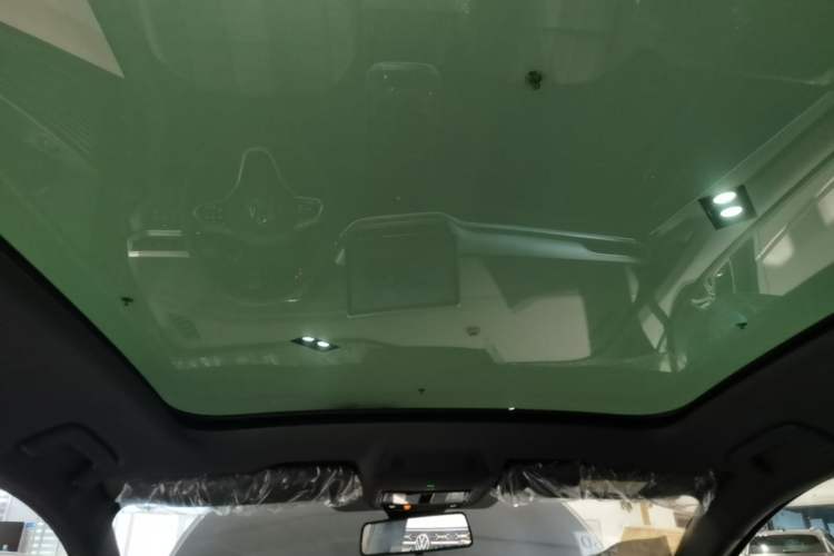 Used Volkswagen ID.4 CROZZ 2025 Pure Edition Headliner