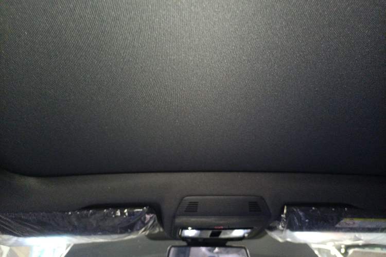 Used Volkswagen ID.4 CROZZ 2025 Pure Edition Headliner