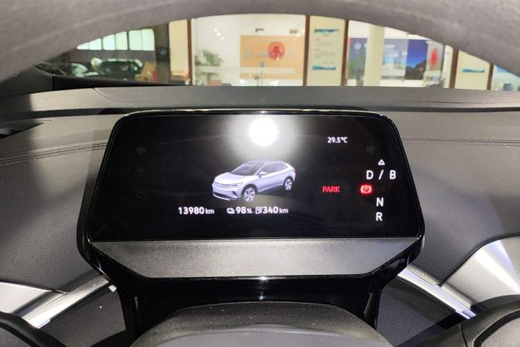 Used Volkswagen ID.4 CROZZ 2025 Pure Edition Instrument Cluster