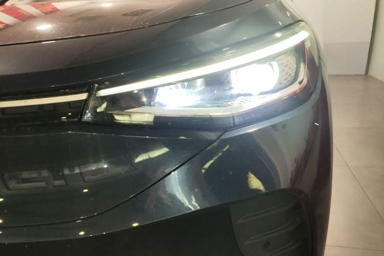 Used Volkswagen ID.4 CROZZ 2025 Pure Edition Left Front Headlight
