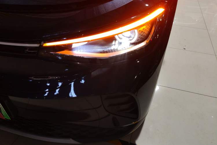 Used Volkswagen ID.4 CROZZ 2025 Pure Edition Left Front Headlight