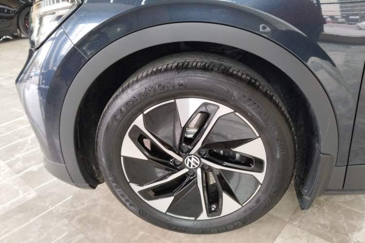 Used Volkswagen ID.4 CROZZ 2025 Pure Edition Left Front Wheel Hub