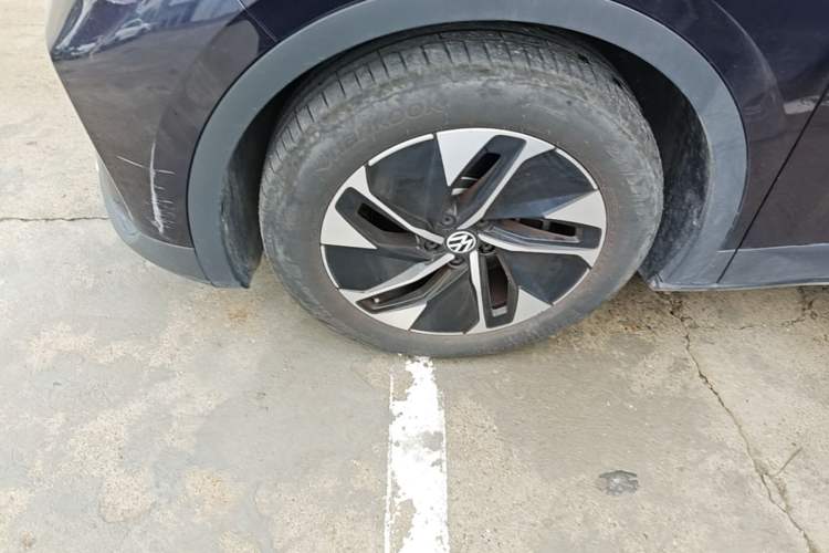 Used Volkswagen ID.4 CROZZ 2025 Pure Edition Left Front Wheel Hub
