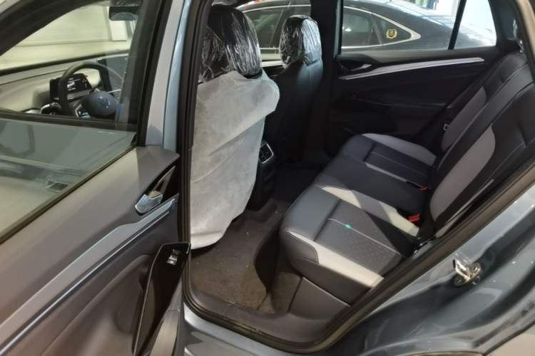 Used Volkswagen ID.4 CROZZ 2025 Pure Edition Left Rear Seat