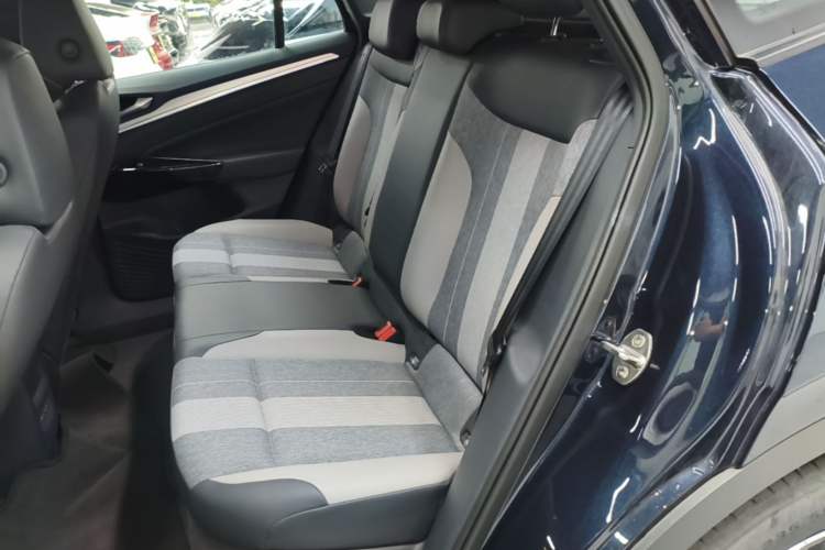 Used Volkswagen ID.4 CROZZ 2025 Pure Edition Left Rear Seat