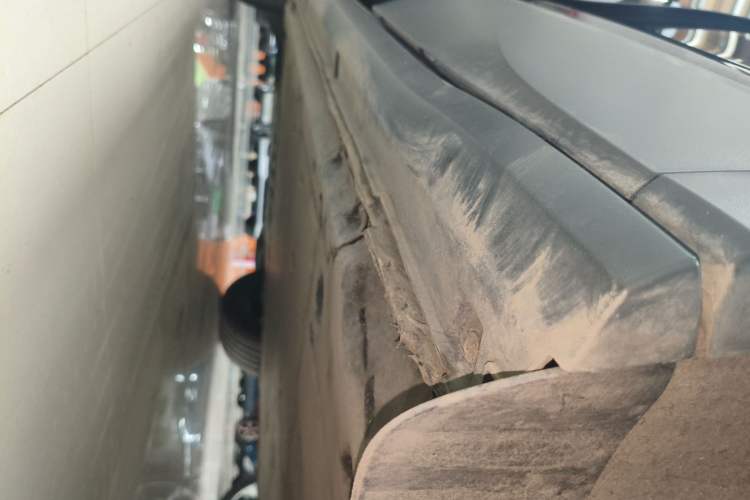 Used Volkswagen ID.4 CROZZ 2025 Pure Edition Left Side Sill