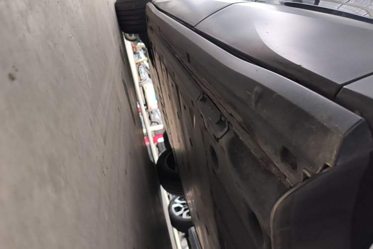 Used Volkswagen ID.4 CROZZ 2025 Pure Edition Left Side Sill