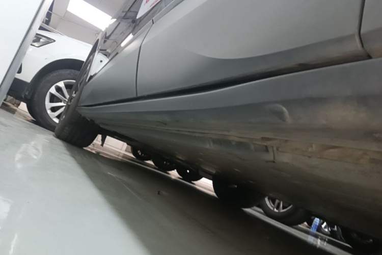 Used Volkswagen ID.4 CROZZ 2025 Pure Edition Left Side Sill