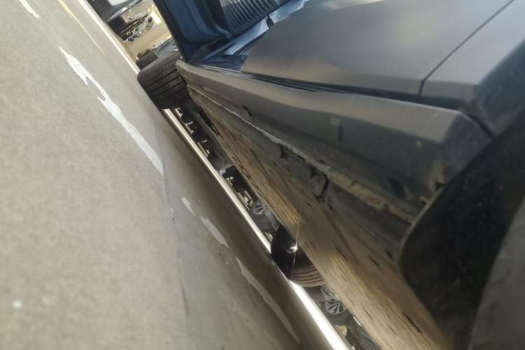 Used Volkswagen ID.4 CROZZ 2025 Pure Edition Left Side Sill
