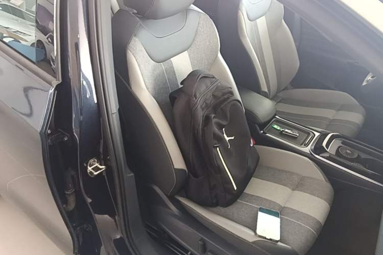 Used Volkswagen ID.4 CROZZ 2025 Pure Edition Right Front Seat