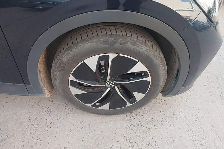 Used Volkswagen ID.4 CROZZ 2025 Pure Edition Right Front Wheel Hub