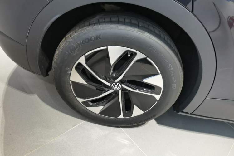 Used Volkswagen ID.4 CROZZ 2025 Pure Edition Right Rear Wheel Hub