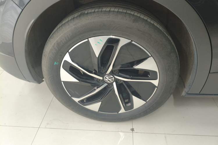 Used Volkswagen ID.4 CROZZ 2025 Pure Edition Right Rear Wheel Hub