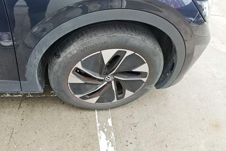 Used Volkswagen ID.4 CROZZ 2025 Pure Edition Right Rear Wheel Hub