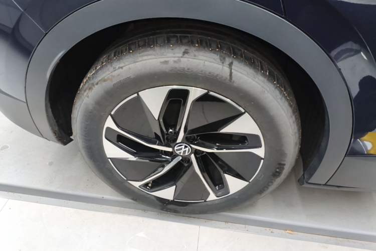 Used Volkswagen ID.4 CROZZ 2025 Pure Edition Right Rear Wheel Hub