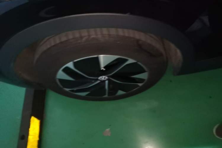 Used Volkswagen ID.4 CROZZ 2025 Pure Edition Right Rear Wheel Hub