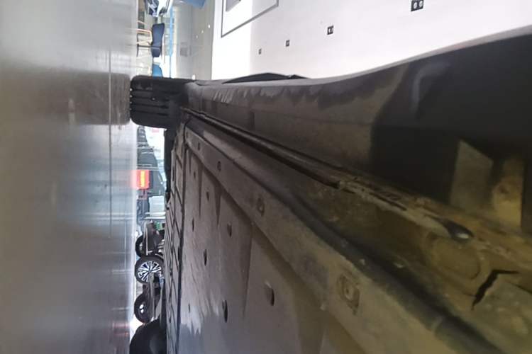 Used Volkswagen ID.4 CROZZ 2025 Pure Edition Right Side Sill