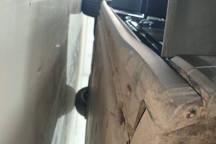 Used Volkswagen ID.4 CROZZ 2025 Pure Edition Right Side Sill