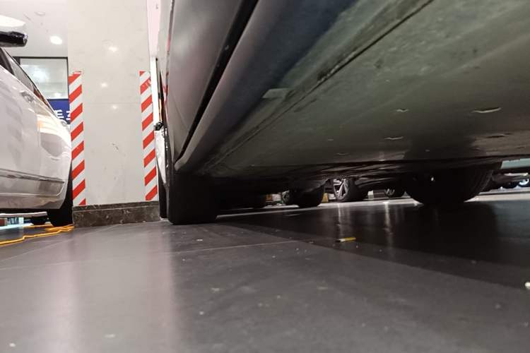 Used Volkswagen ID.4 CROZZ 2025 Pure Edition Right Side Sill