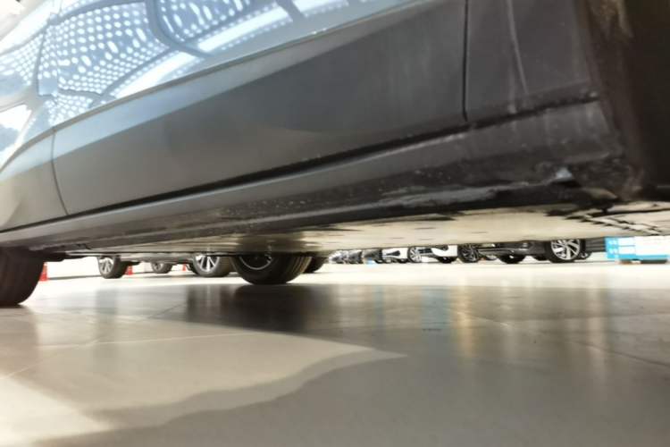 Used Volkswagen ID.4 CROZZ 2025 Pure Edition Right Side Sill