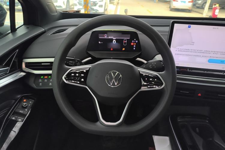 Used Volkswagen ID.4 CROZZ 2025 Pure Edition Steering Wheel
