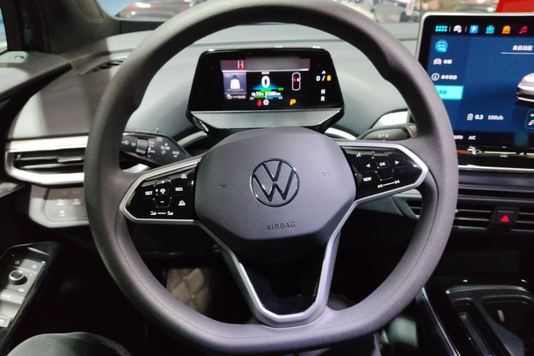 Used Volkswagen ID.4 CROZZ 2025 Pure Edition Steering Wheel