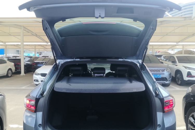 Used Volkswagen ID.4 CROZZ 2025 Pure Edition Trunk